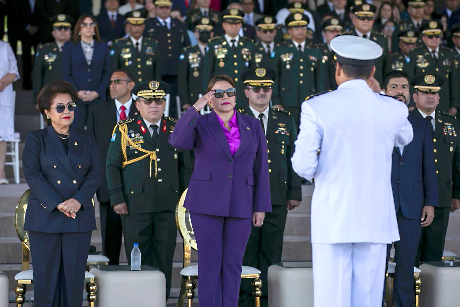 Xiomara Castro Lidera Traspaso De Mando De Las Fuerzas Armadas De